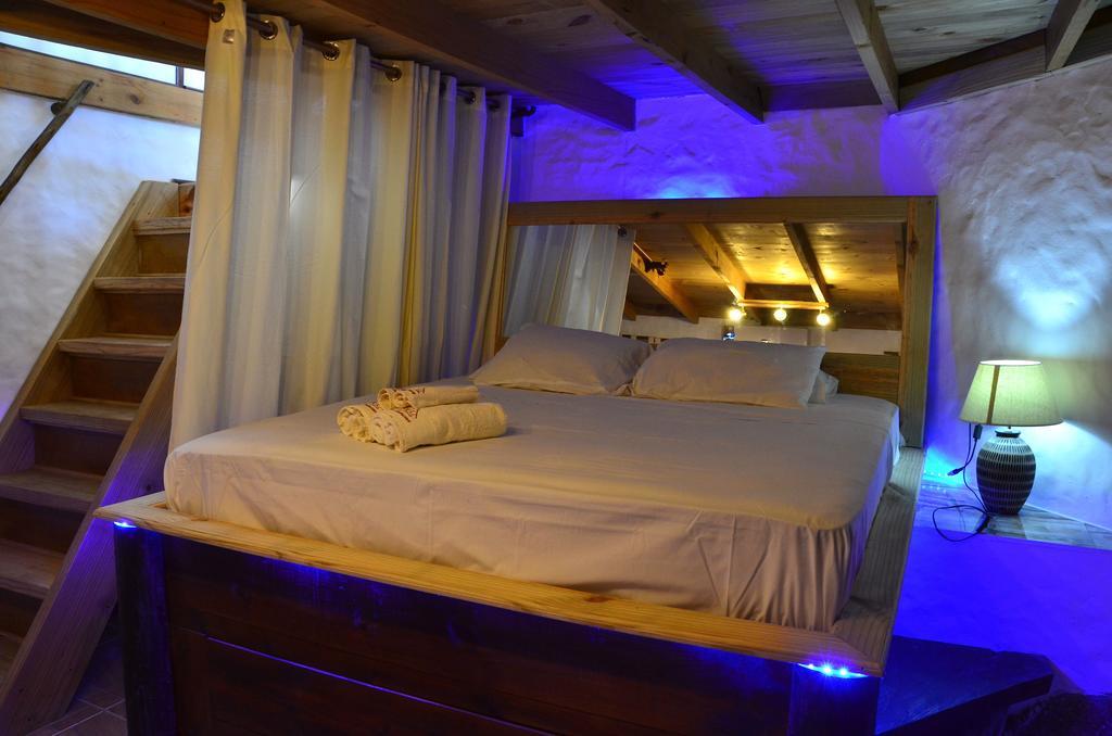 ラ・ディーグ島 カズ ラドウサー ハウス Bed & Breakfast エクステリア 写真