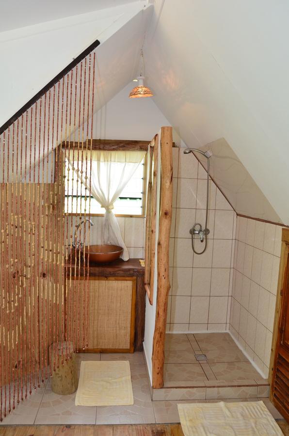 ラ・ディーグ島 カズ ラドウサー ハウス Bed & Breakfast エクステリア 写真