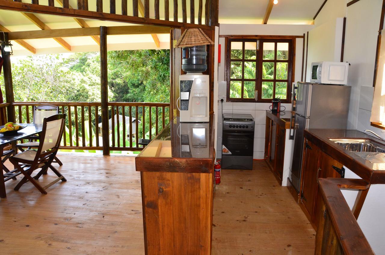 ラ・ディーグ島 カズ ラドウサー ハウス Bed & Breakfast エクステリア 写真